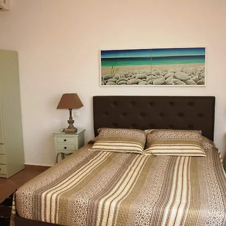 Meloi Patmos Apartmán *